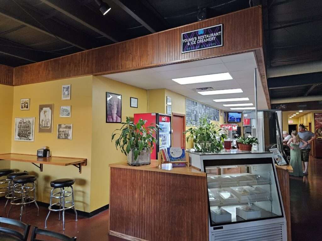 Young’s Restaurant & Ice Creamery photo 4
